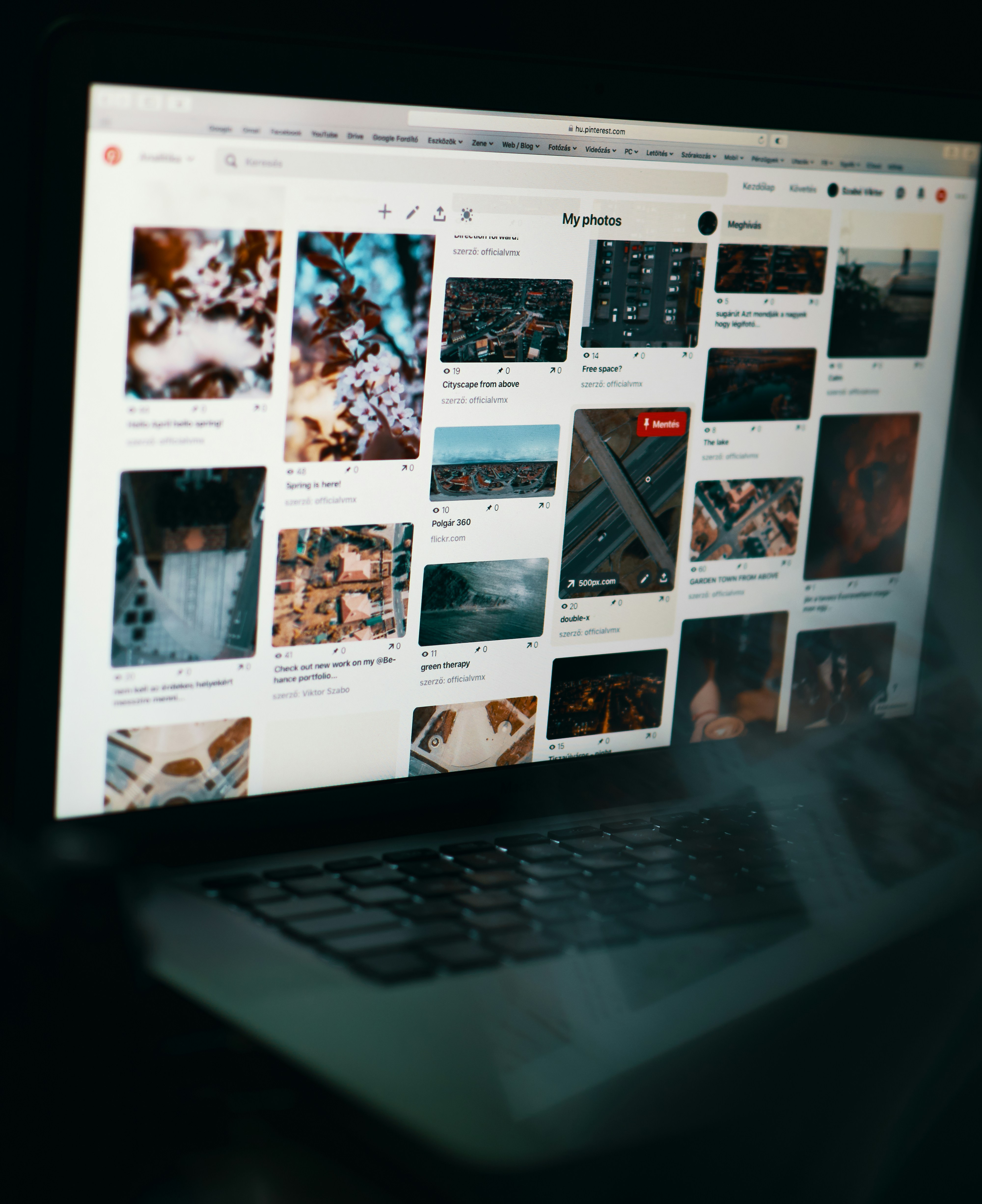 Organizing Large Image Collections with an Intuitive Gallery Experience